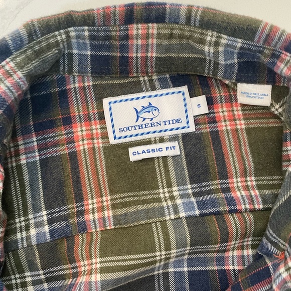 Southern tide comfort fit size small - Picture 6 of 6